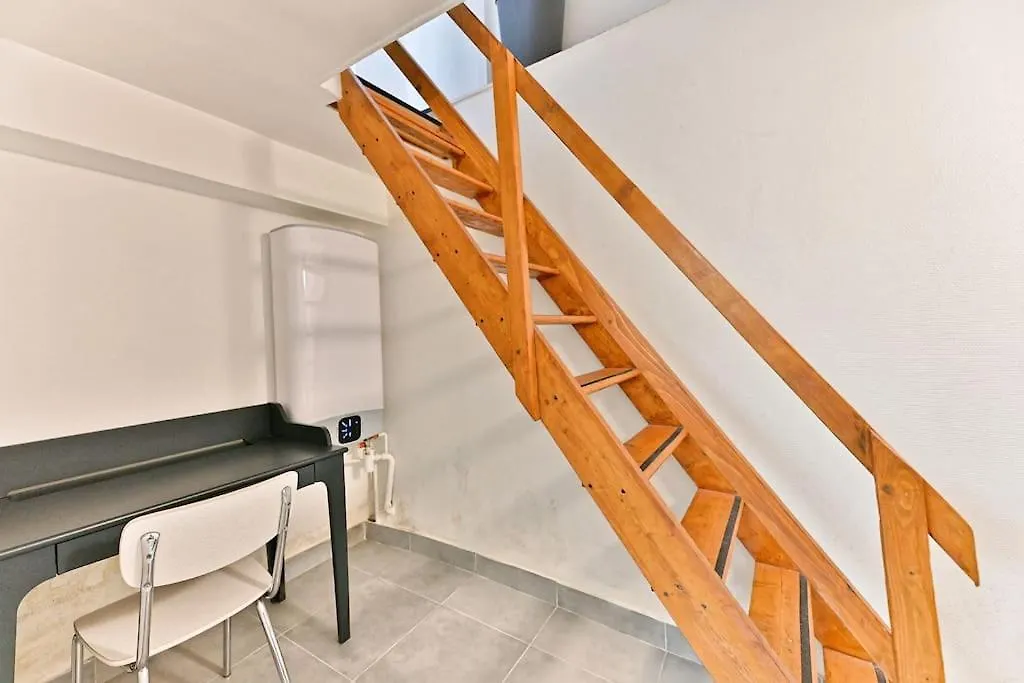 Avec Mezzanine Boulevard Voltaire 아파트 파리